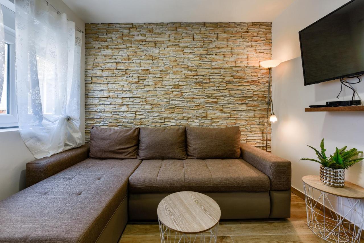 Apartment Yula Zadar Buitenkant foto