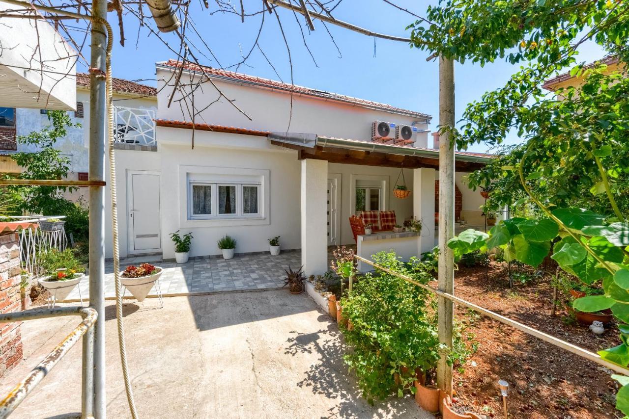 Apartment Yula Zadar Buitenkant foto