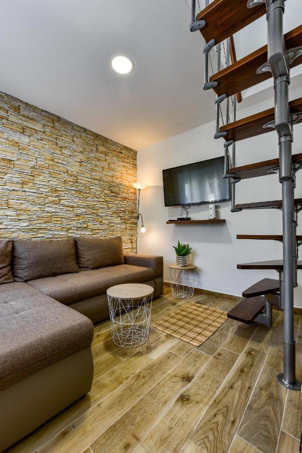 Apartment Yula Zadar Buitenkant foto