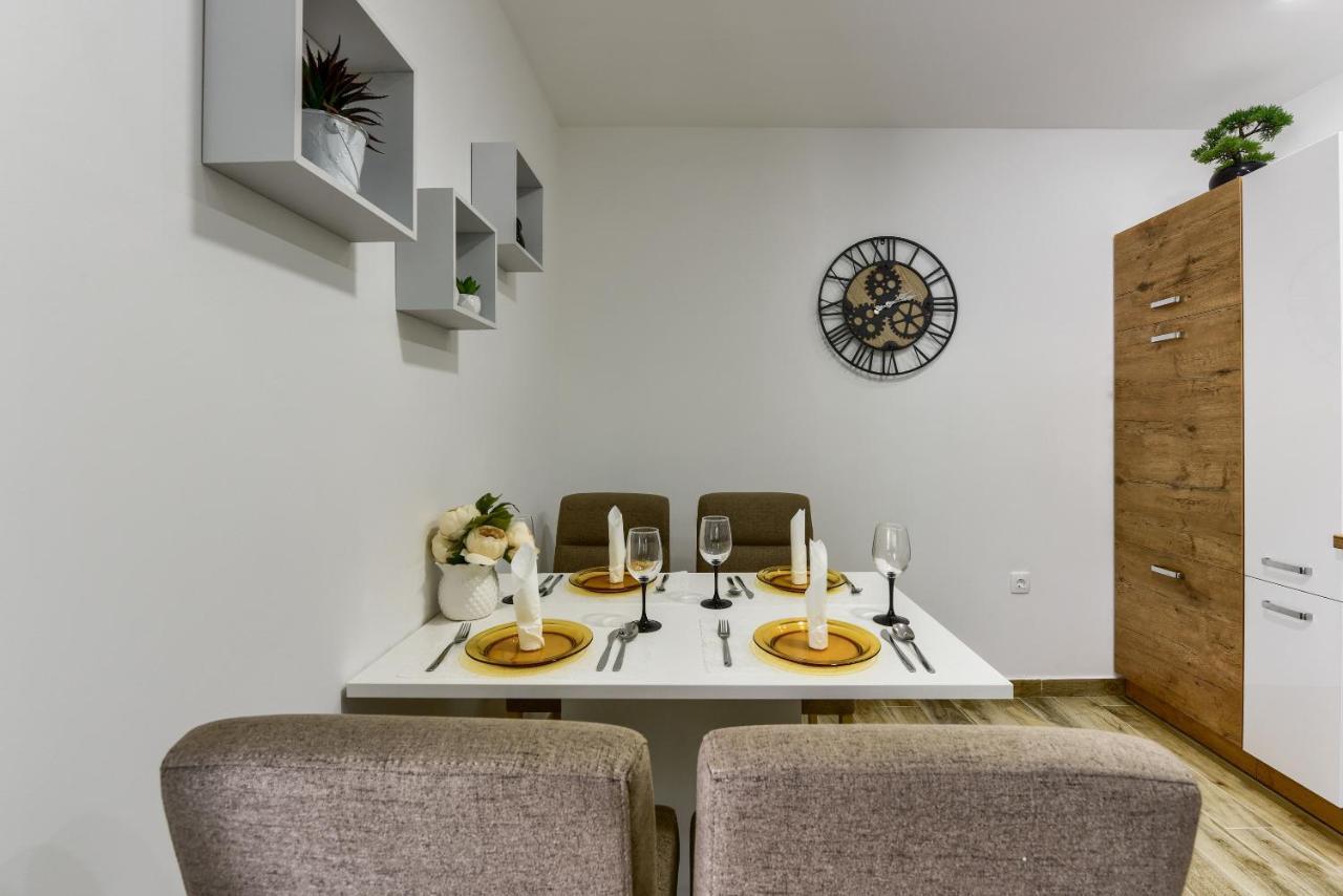 Apartment Yula Zadar Buitenkant foto