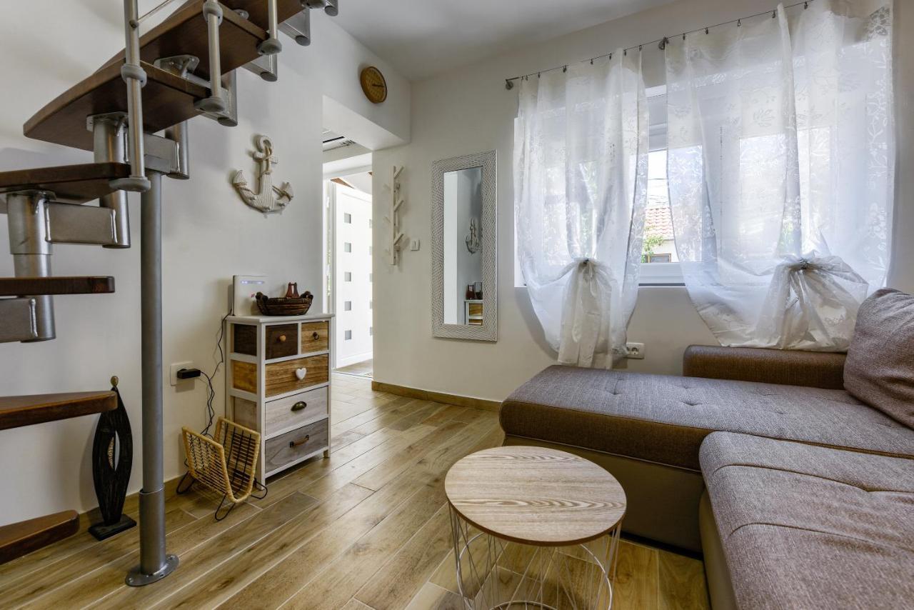 Apartment Yula Zadar Buitenkant foto