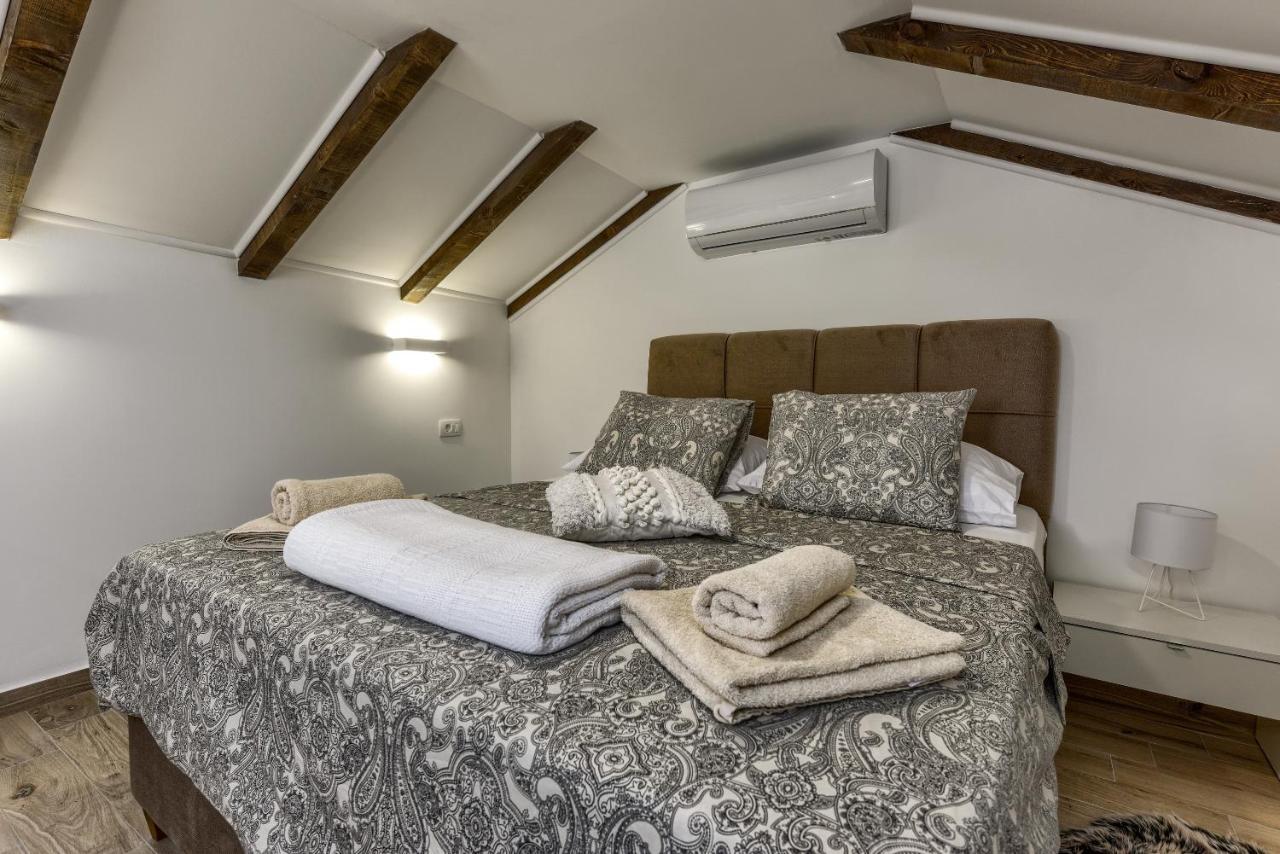 Apartment Yula Zadar Buitenkant foto